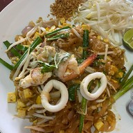 เมนูของร้าน เตี๋ยวปลาสด กม.42