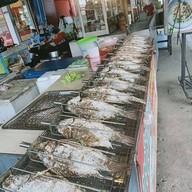 ร้านข้าวกระเพราหทัยมิตร ข้าวกระเพราหทัยมิตร