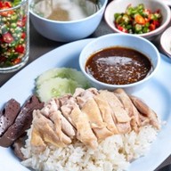 ข้าวมันไก่พายัพ สาขา2 (วงเเหวน)