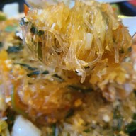 เมนูของร้าน ใหญ่สุกี้ กระทะร้อน ถนนต้นสน