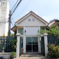 หน้าร้าน Por Pai Bakehouse