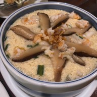 บ้านต้นชมพู่ -