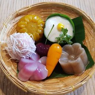 Sit Down Please ระยอง