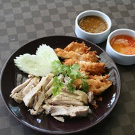 ข้าวมันไก่ เพ็ญศรี 2498