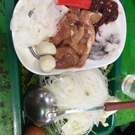 สุกี้หม้อไฟสวนมะพร้าว สวนมะพร้าว