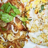 ผู้หญิงขายหอย(ทอด)by tan&tam