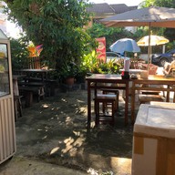 ตักข้าวอาหารตามสั่ง