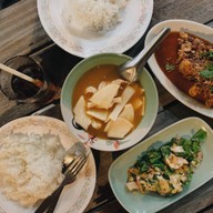 เมนูของร้าน แกงส้มตรัง โชคชัย 4 ซอย48