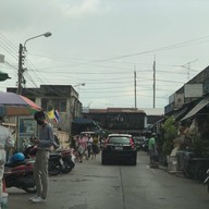 ชุมชนเก่าตลาดหัวตะเข้