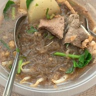 เมนูของร้าน ราดหน้าหมูหมัก น้องกาตูนย์ ตลาด ส.เสริมสุข2 ซ.วโรชา ฝั่งด้านข้างเซ่เว่น