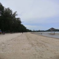 หาดสวนสนประดิพัทธ์