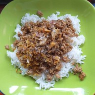 ติ๋วอาหารตามสั่ง กำแพงดิน เชียงใหม่