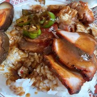 เมนูของร้าน เซี้ยเหล่ายี่ห้อ (ข้าวหมูแดงแปลงนาม)