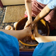 สราภิรมย์ Massage&Spa  V market