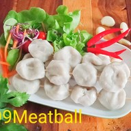99Meatball ยำลูกชิ้นนึ่งสมุนไพร แซ่บซี๊ดซ๊าด