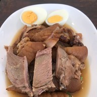 เฮียปุ้ยพุงพลุ้ย