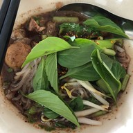 ก๋วยเตี๋ยวเรือนายน้อย สันกำแพง