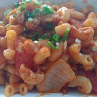 ร้านใบกะเพรา by เจ๊ติ๊ก มีสาขาเดียวจ้า (ตลาดโชคพิชัย)