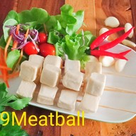 99Meatball ยำลูกชิ้นนึ่งสมุนไพร แซ่บซี๊ดซ๊าด