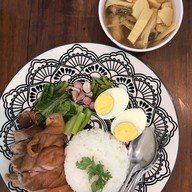 เฮียปุ้ยพุงพลุ้ย