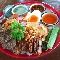 เมนูของร้าน หมูทอดยอดชาย