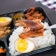 เมนูของร้าน กะลามัง (Kalamang) x ข้าวขาหมูนครปฐม เพชรเกษม 81 (เดอะมอลล์ทุกสาขา) เพชรเกษม 81