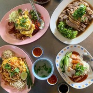 เป็ดพะโล้ชัยวัฒน์