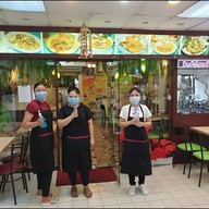 หน้าร้าน น้ำพริกเดอะเพลส168 ประตูน้ำประตูน้ำ เพชรบุรี19 -