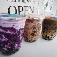 เมนูของร้าน เจ๊ตุ๊กข้าวหมูทอด ถนนพูนผล