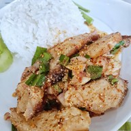 ครัวแม่ต๋อย