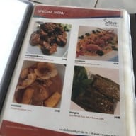 Steve Café & Cuisine Dhevet Branch (สตีฟ คาเฟ่ แอนด์ ครุยซีน สาขา เทเวศร์) เทเวศร์