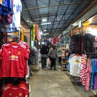 ตลาดโรงเกลือนครนายก