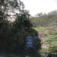 ทุ่งหญ้าสีทอง เขาหล่น นครนายก