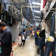 ตลาดโรงเกลือนครนายก