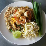 ผัดไทย นายธิว