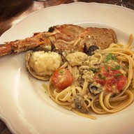 TOH R HAAN Bistro & Restaurant