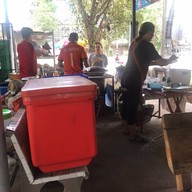 เตี๋ยวต้มตุ๋น (เป็ดตุ๋น หมูตุ๋น ข้าวขาหมู)