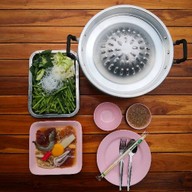 สวนอาหารริมคลอง