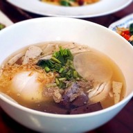 เชิญญวน ก๋วยจั๊บญวนเส้นสด&อาหาร -