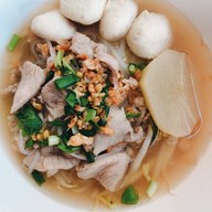 เมนูของร้าน ก๋วยเตี๋ยวน้ำใส แบงค์เบอร์รี่