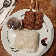 เมนูของร้าน Eathai Central Embassy