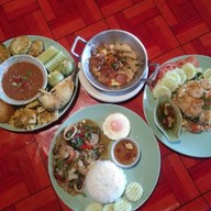 ครัวหลังบ้าน