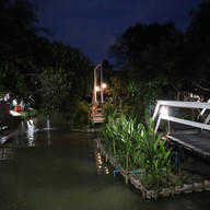 เตี๋ยวต้มยำมะนาวสด 20.- (บ้านสวนคอมมานโด) นครปฐม