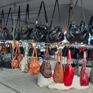 ตลาดยรรยง