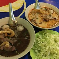ก๋วยเตี๋ยวเรือธารา เชียงใหม่ (Chiang Mai)