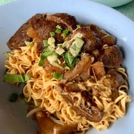 เมนูของร้าน ร้านก๋วยเตี๋ยวไก่ป้าวิน