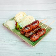 เมนู ไส้กรอกอ้ายหมูอ้วน  อีสานซอสเซส