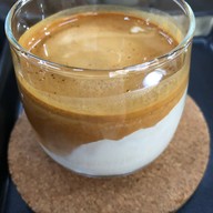 ชูก้าร์ ไบทส์ คาเฟ่ แอนด์ โฮมเมดเบเกอรี่