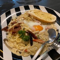 My Corner Dine&Lounge