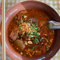 เมนูของร้าน ก๋วยเตี๋ยวแพนด้า บ้านอุ๋ม2 ปากซอยวัดผาฯ